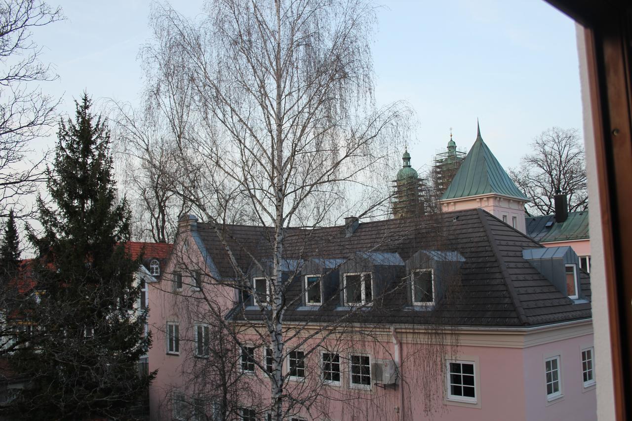 Gastehaus Chaplin Hotel Kempten Bagian luar foto